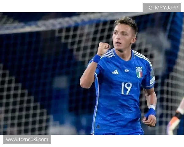 意大利国家队客战爱沙尼亚海报曝光多纳鲁马巴斯托尼小基恩齐亮相