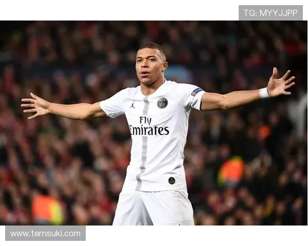 法尔克透露皇马切尔西争夺帕球员拜仁续约面临签字费困扰